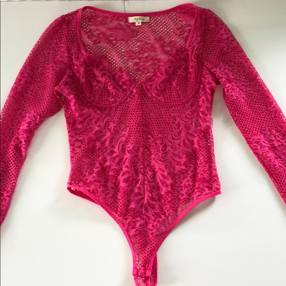 PRICE DROP💗Pink 🎀Lace Bodysuit Long Sleeve